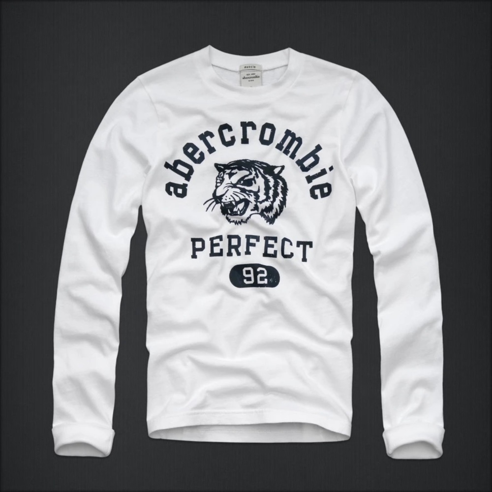NWT Abercrombie kids a&f kids classic logo tee